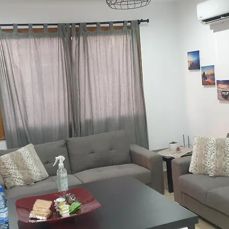 Charalambous Apartamento