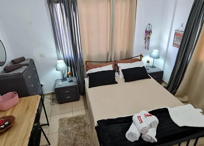 Charalambous Apartament *