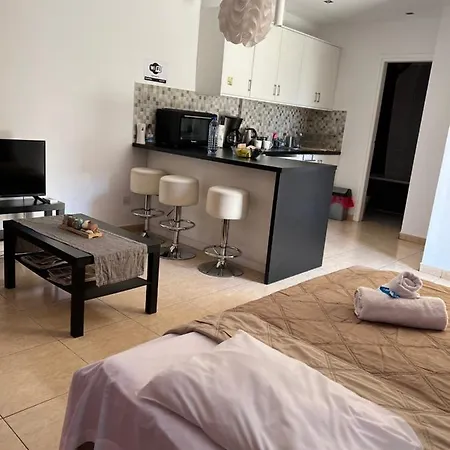 Charalambous Apartament