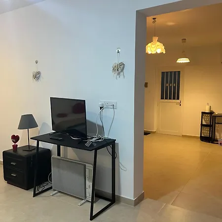 Apartment Charalambous *