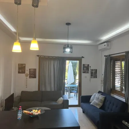 Charalambous Apartment *