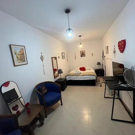 Apartment Charalambous
