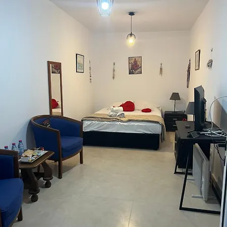 Charalambous Apartment Paphos