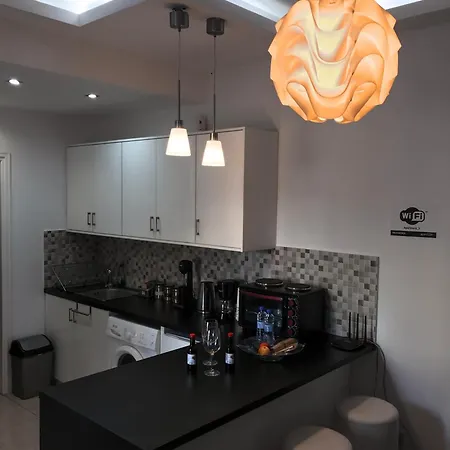 Charalambous Apartament *