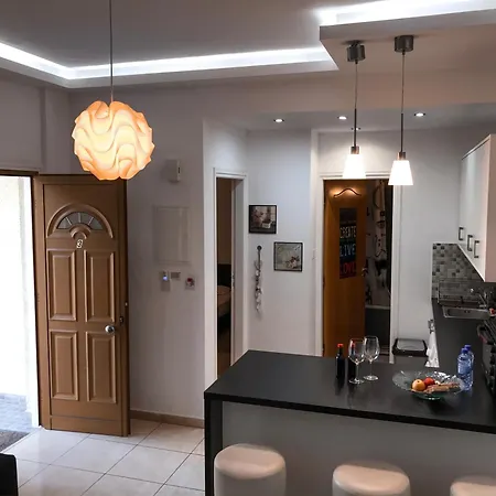 Charalambous Apartament *