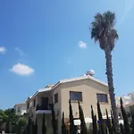 Charalambous 파포스