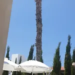 아파트 Charalambous *