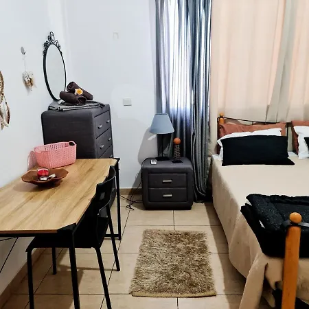 Charalambous Apartamento *